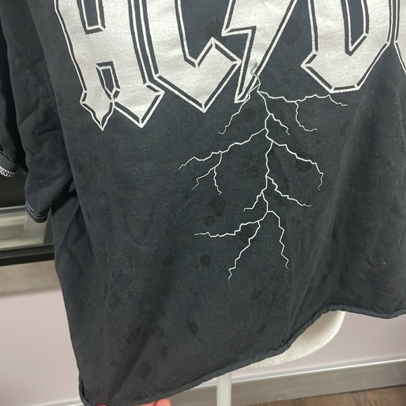AC/DC crop top size XL - Picture 2 of 5